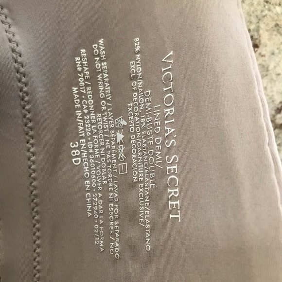 SOLD Victoria’s Secret bra - Picture 4 of 6